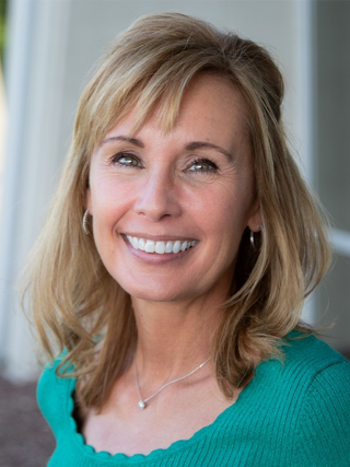 traci-louvier